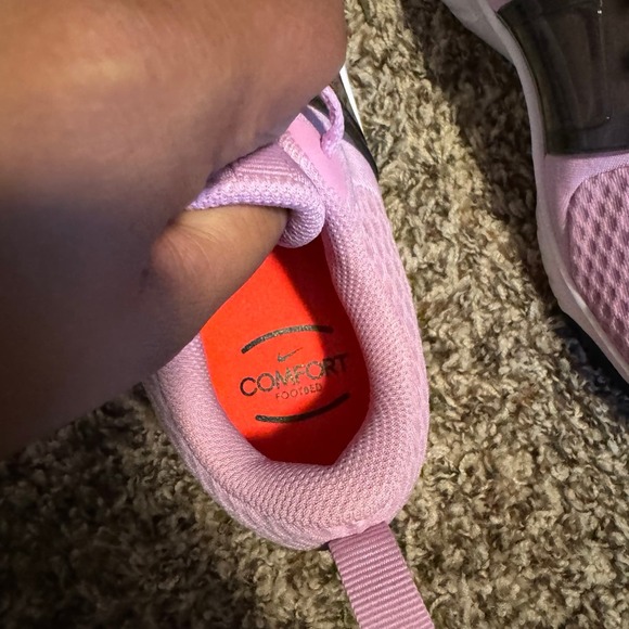 Nike React shoes - Picture 4 of 5